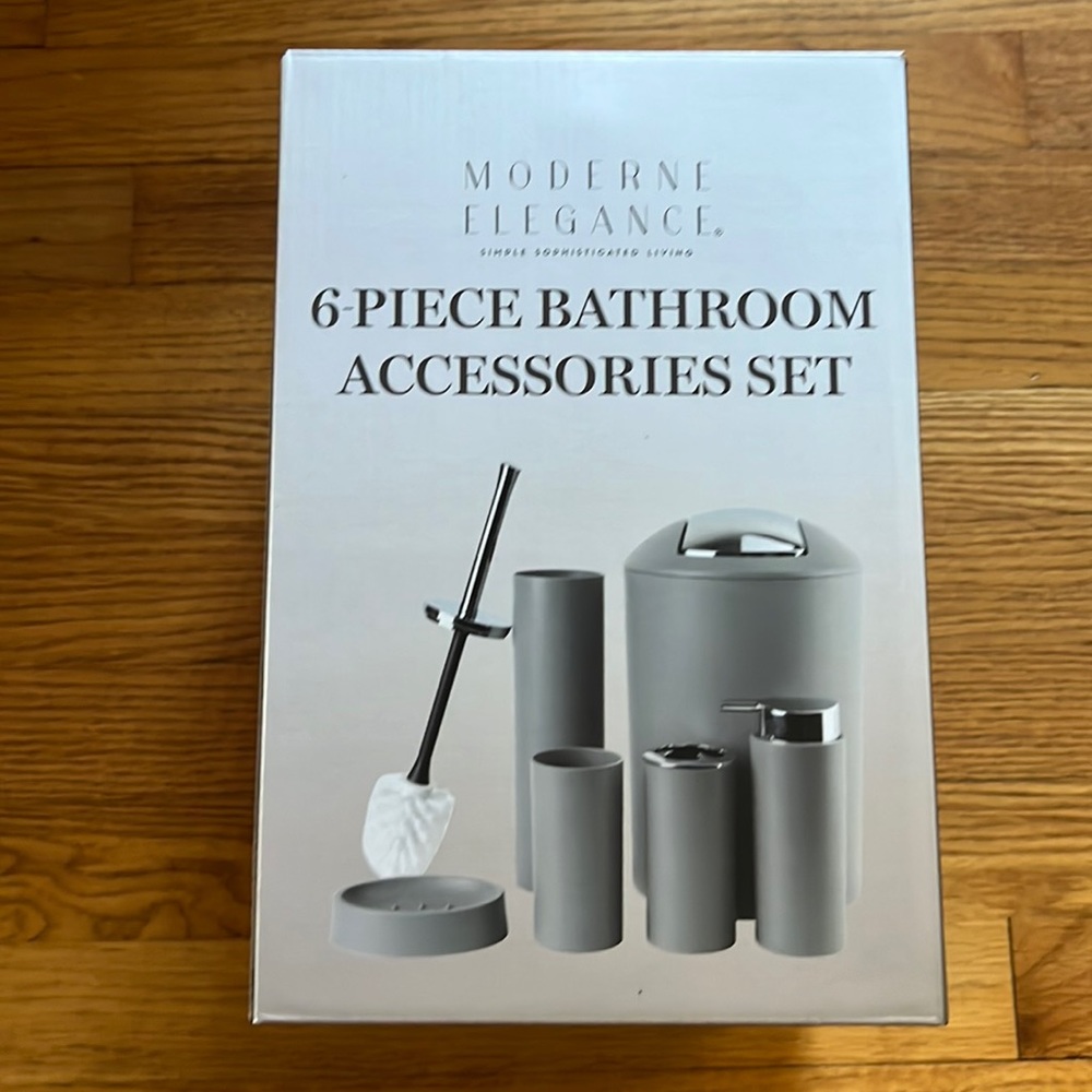 Bathroom Accessories Set